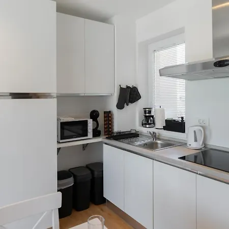 Apartment Lotta With Garden