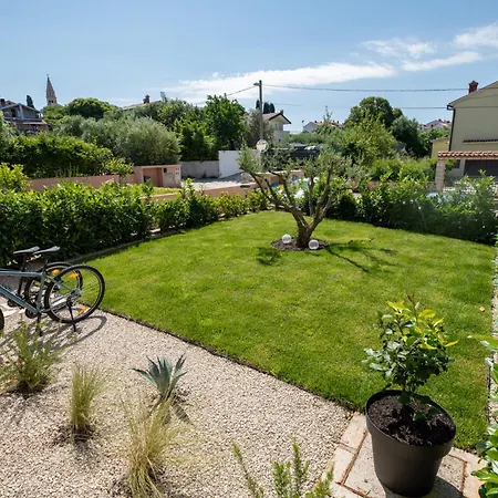 Διαμέρισμα Lotta With Garden