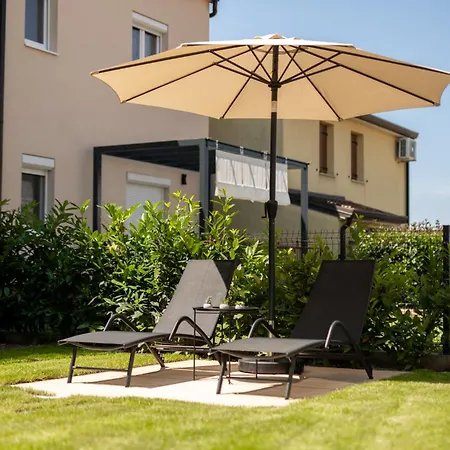 Lägenhet Lotta With Garden Tar-Vabriga
